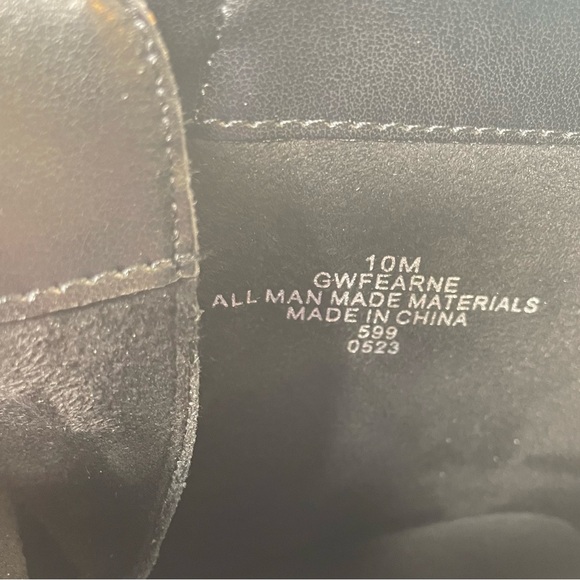 NEW Guess Women's Ankle Boots Fearne Logo Lug Sole Color Brown Zipper Size 10 M. - Picture 10 of 17